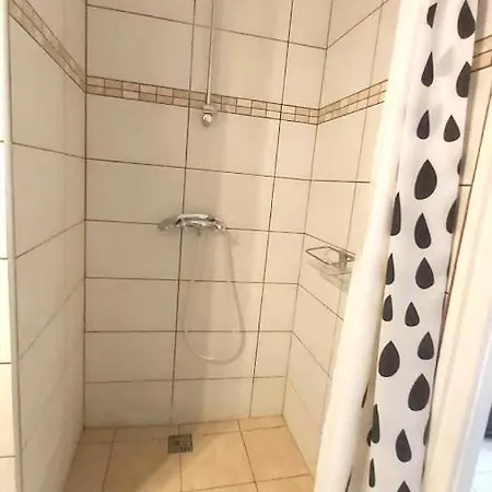 Eozin Apartment